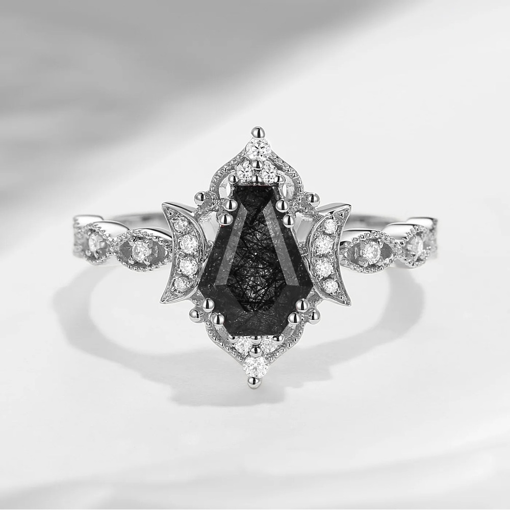 Elegant Silver and Black Women's Ring